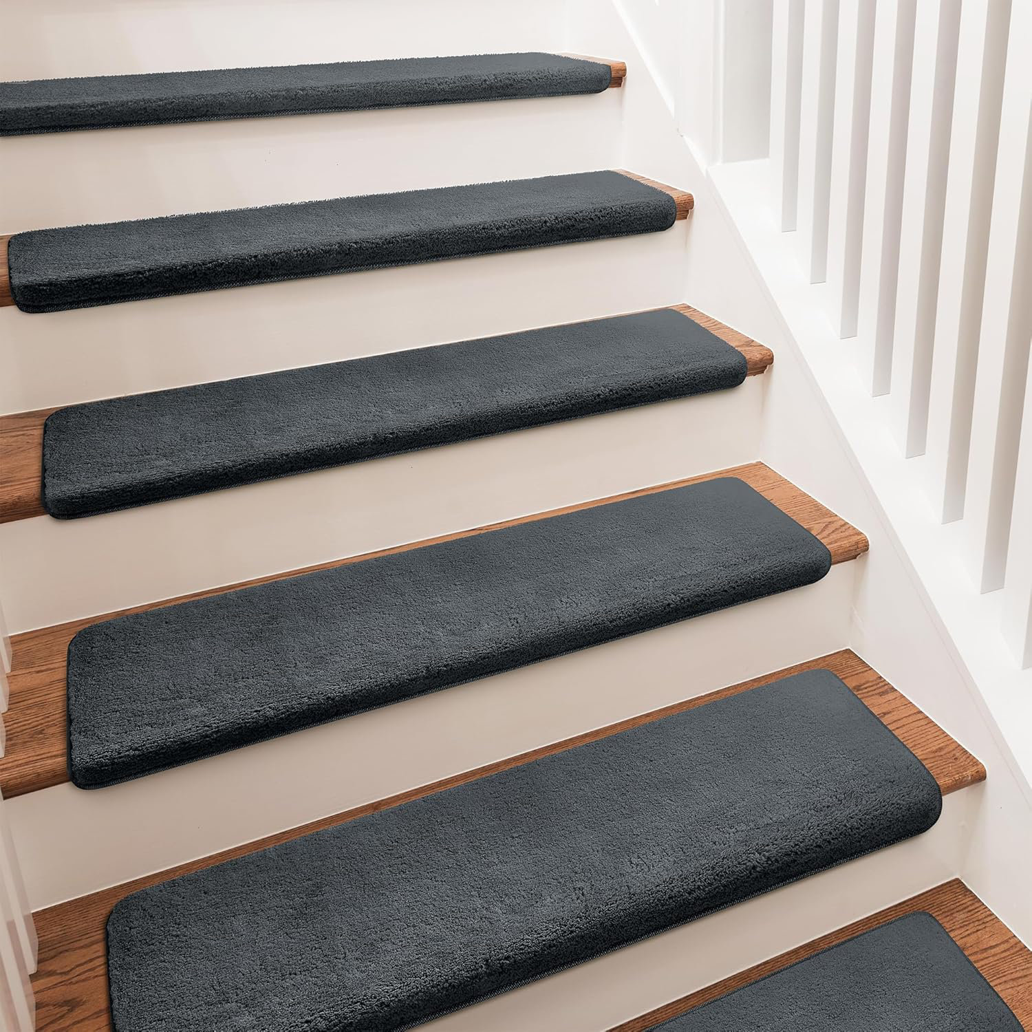 GO APPLIANCE CENTRAL, LLC Carpet Stair Treads Ultra Plush 9.5" X 30